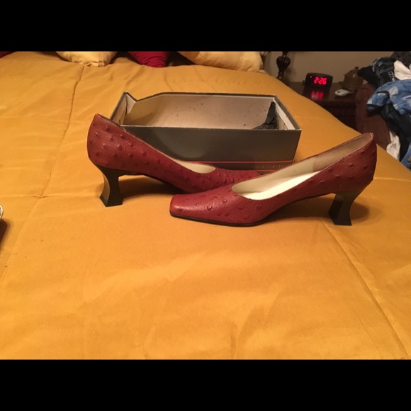 Shoes - Picture 2 of 2